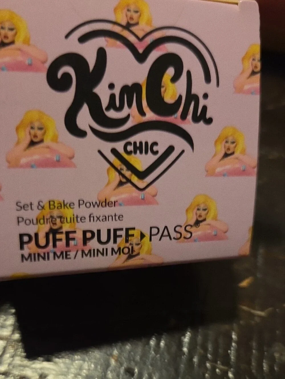 Kim Chi Chic Puff Puff Pass Mini Set & Bake Powder - Translucent
